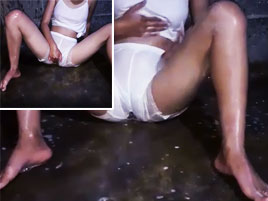สาวลูกเสือไทย หาเงิน อากาศร้อนๆอาบน้ำกัน ใช้ดิลโด้แหย่หอย